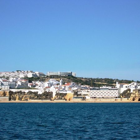 Villa Eber - Independent 1 & 2 Bedroom Apartments, Pool, Air Con, Fast Wi-Fi, Near Old Town Of Albufeira And Beaches מראה חיצוני תמונה
