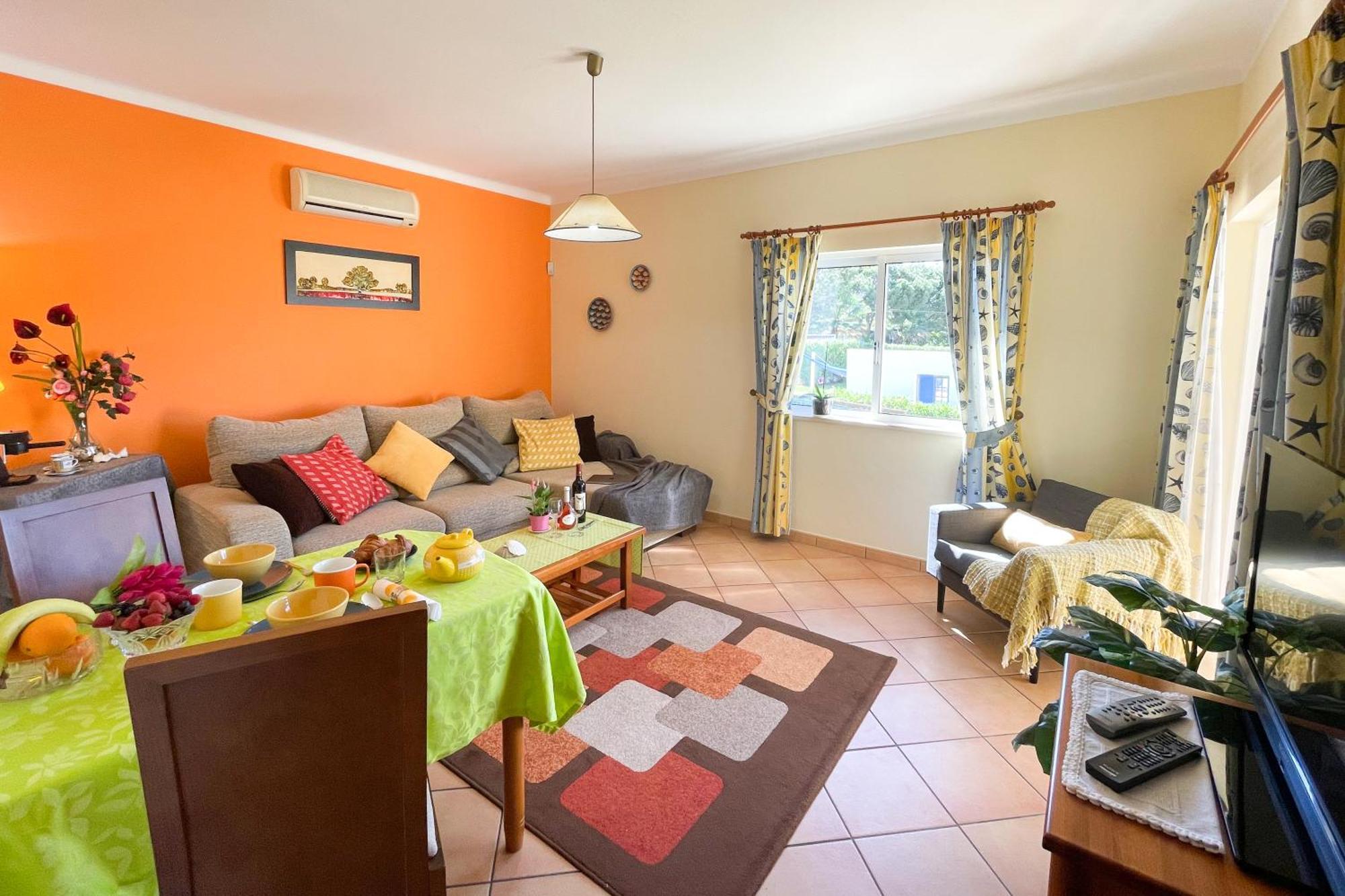 Villa Eber - Independent 1 & 2 Bedroom Apartments, Pool, Air Con, Fast Wi-Fi, Near Old Town Of Albufeira And Beaches מראה חיצוני תמונה