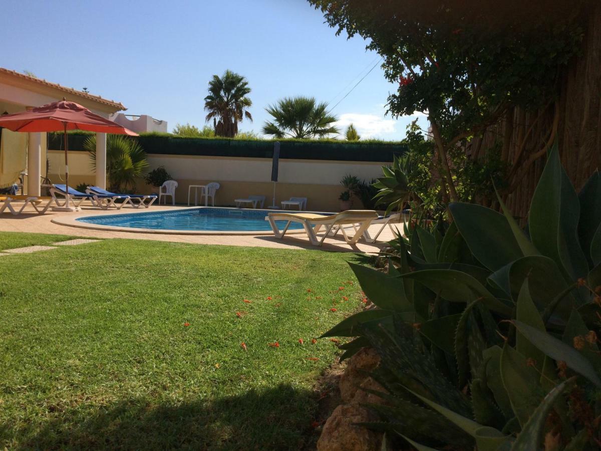 Villa Eber - Independent 1 & 2 Bedroom Apartments, Pool, Air Con, Fast Wi-Fi, Near Old Town Of Albufeira And Beaches מראה חיצוני תמונה