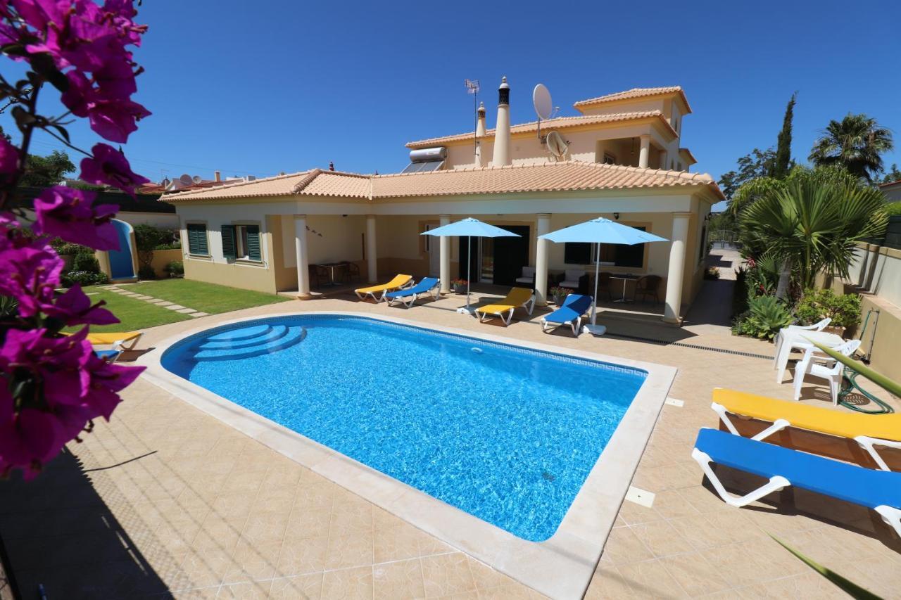 Villa Eber - Independent 1 & 2 Bedroom Apartments, Pool, Air Con, Fast Wi-Fi, Near Old Town Of Albufeira And Beaches מראה חיצוני תמונה